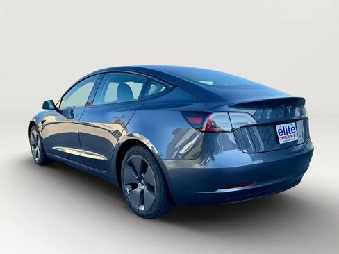 Used 2023 Tesla Model 3 Standard Range image 5