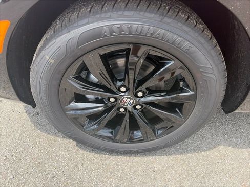 New 2026 Buick Envista Sport Touring w/ Convenience I Package FWD image 10