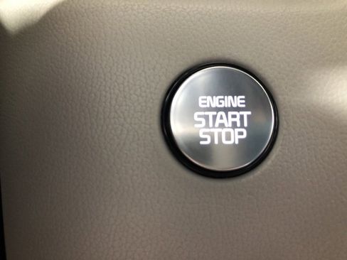 Used 2023 Kia Sorento SX Prestige image 28