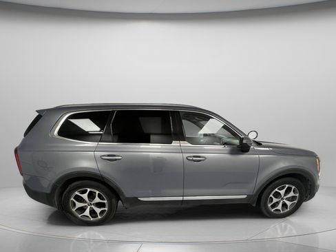 Used 2021 Kia Telluride EX w/ Towing Package AWD/4WD image 9