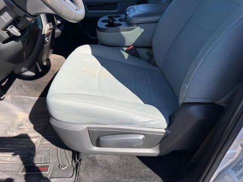 Used 2017 RAM 2500 SLT image 18