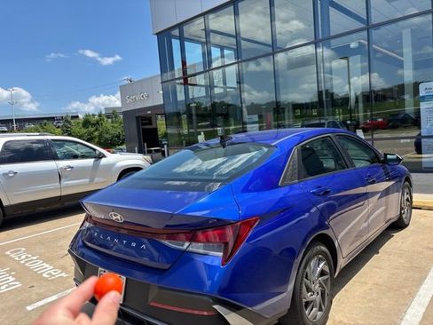 Used 2024 Hyundai Elantra SEL FWD image 4