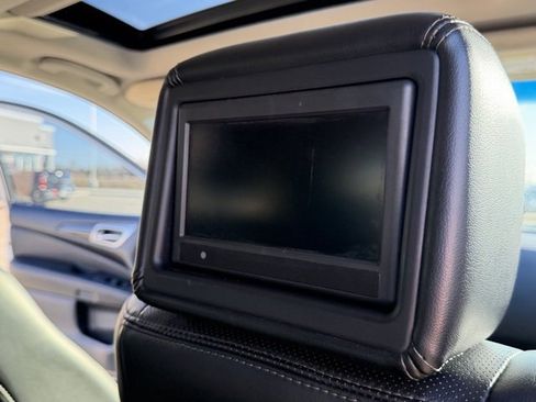 Used 2014 Nissan Pathfinder Platinum w/ Platinum Premium Package image 18