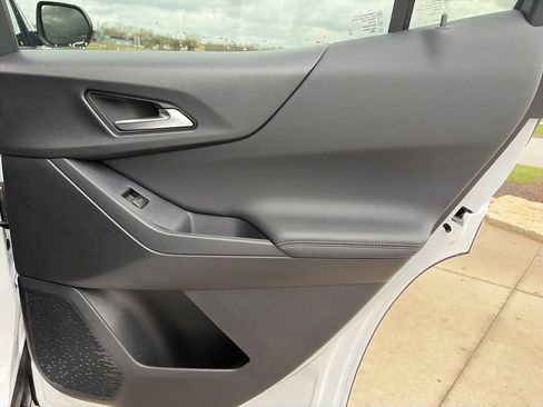 New 2026 Chevrolet Equinox LT w/ LPO, Floor Liner Package FWD image 32