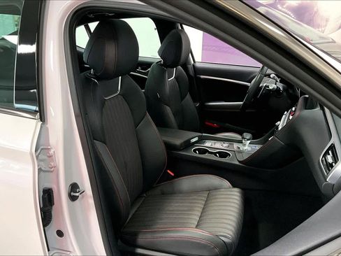 Used 2024 Genesis G70 2.5T w/ Sport Prestige Package image 12