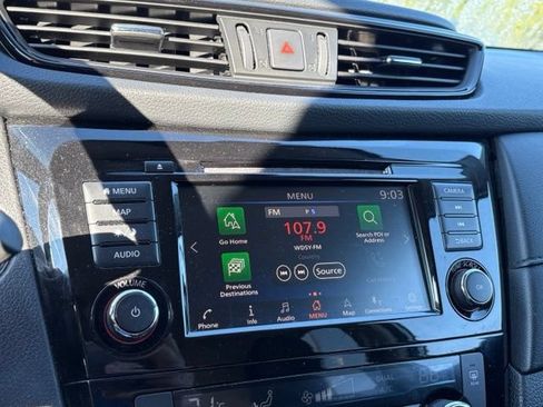Used 2019 Nissan Rogue SV w/ Premium Package AWD/4WD image 12