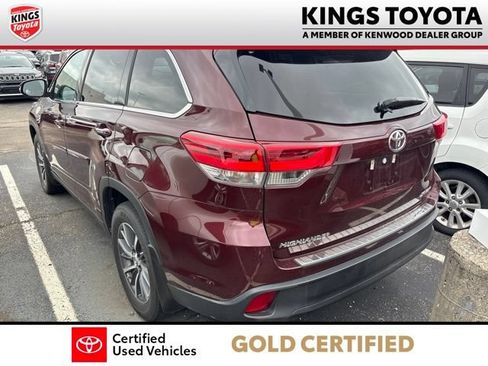 Used 2019 Toyota Highlander XLE AWD/4WD image 5