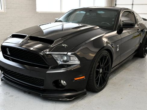 Used 2012 Ford Mustang Shelby GT500 w/ Electronics Pkg image 8