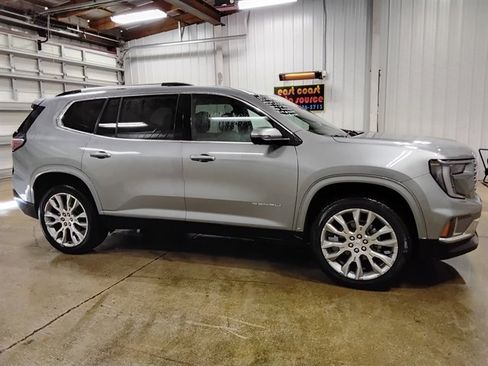Used 2025 GMC Acadia Denali w/ Super Cruise Package AWD/4WD image 2