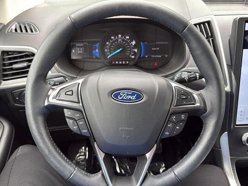 Certified 2024 Ford Edge SEL w/ Convenience Package AWD/4WD image 19
