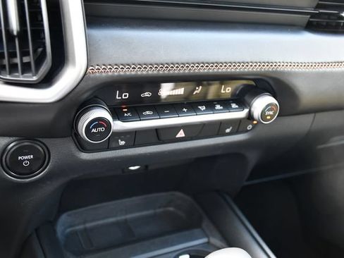 Used 2025 MAZDA CX-50 AWD 2.5 Hybrid w/ Premium Pkg image 31