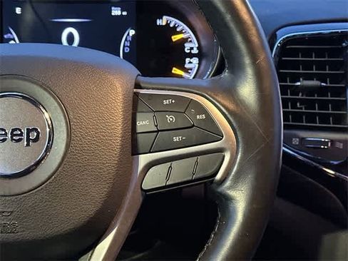 Used 2020 Jeep Grand Cherokee Altitude image 10