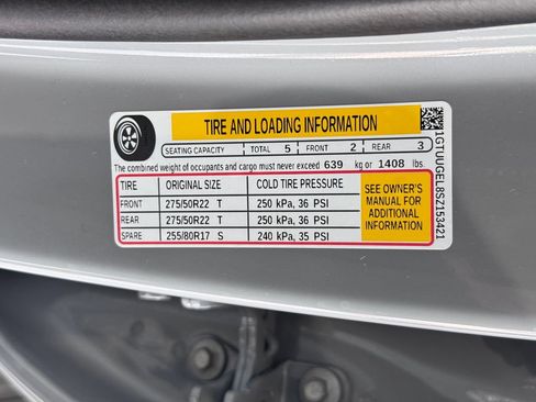 Used 2025 GMC Sierra 1500 Denali w/ Denali Reserve Package AWD/4WD image 8