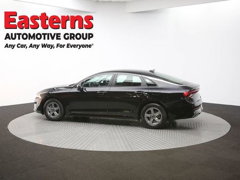 Used 2024 Nissan Sentra SV image 61