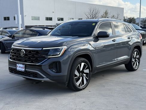 Used 2024 Volkswagen Atlas Cross Sport SEL image 1