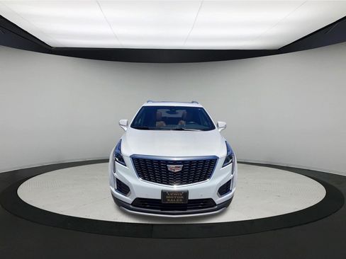Used 2024 Cadillac XT5 Premium Luxury FWD image 3