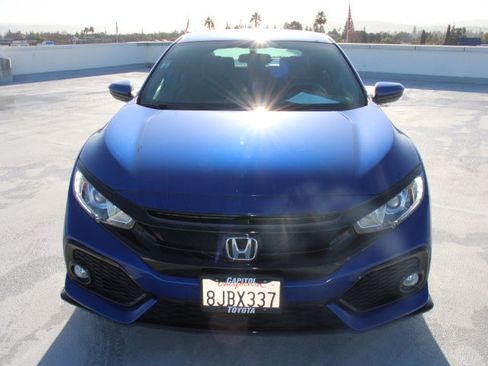 Used 2018 Honda Civic Sport image 7
