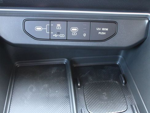 New 2026 Kia Carnival SX w/ SX Dark Edition Package FWD image 51