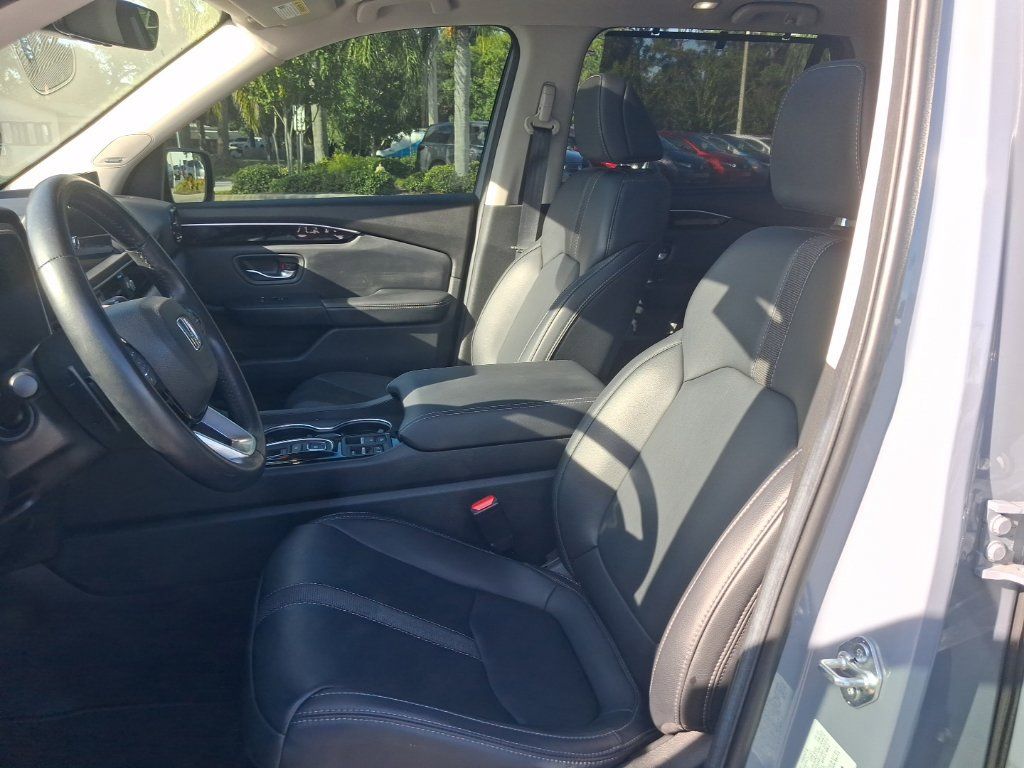 Used 2025 Honda Pilot Touring image 21
