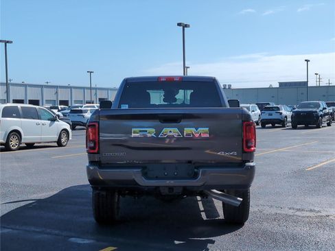 New 2026 RAM 2500 Big Horn AWD/4WD image 4