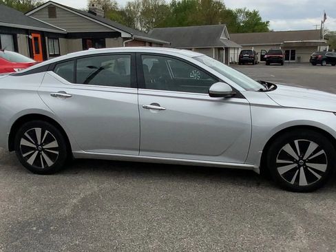 Used 2019 Nissan Altima 2.5 SV AWD/4WD image 9