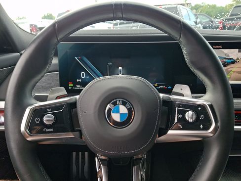 Used 2024 BMW 760i xDrive AWD/4WD image 18