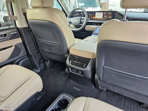 Used 2025 INFINITI QX80 Pure AWD/4WD image 17