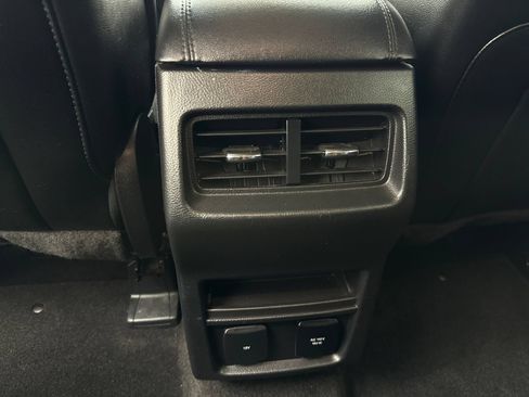 Used 2019 Ford Edge SEL w/ Equipment Group 201A FWD image 39