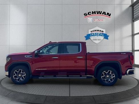 Used 2023 GMC Sierra 1500 SLT w/ SLT Premium Package AWD/4WD image 8