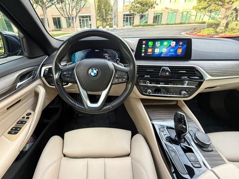 Used 2020 BMW 530e w/ Convenience Package RWD image 15