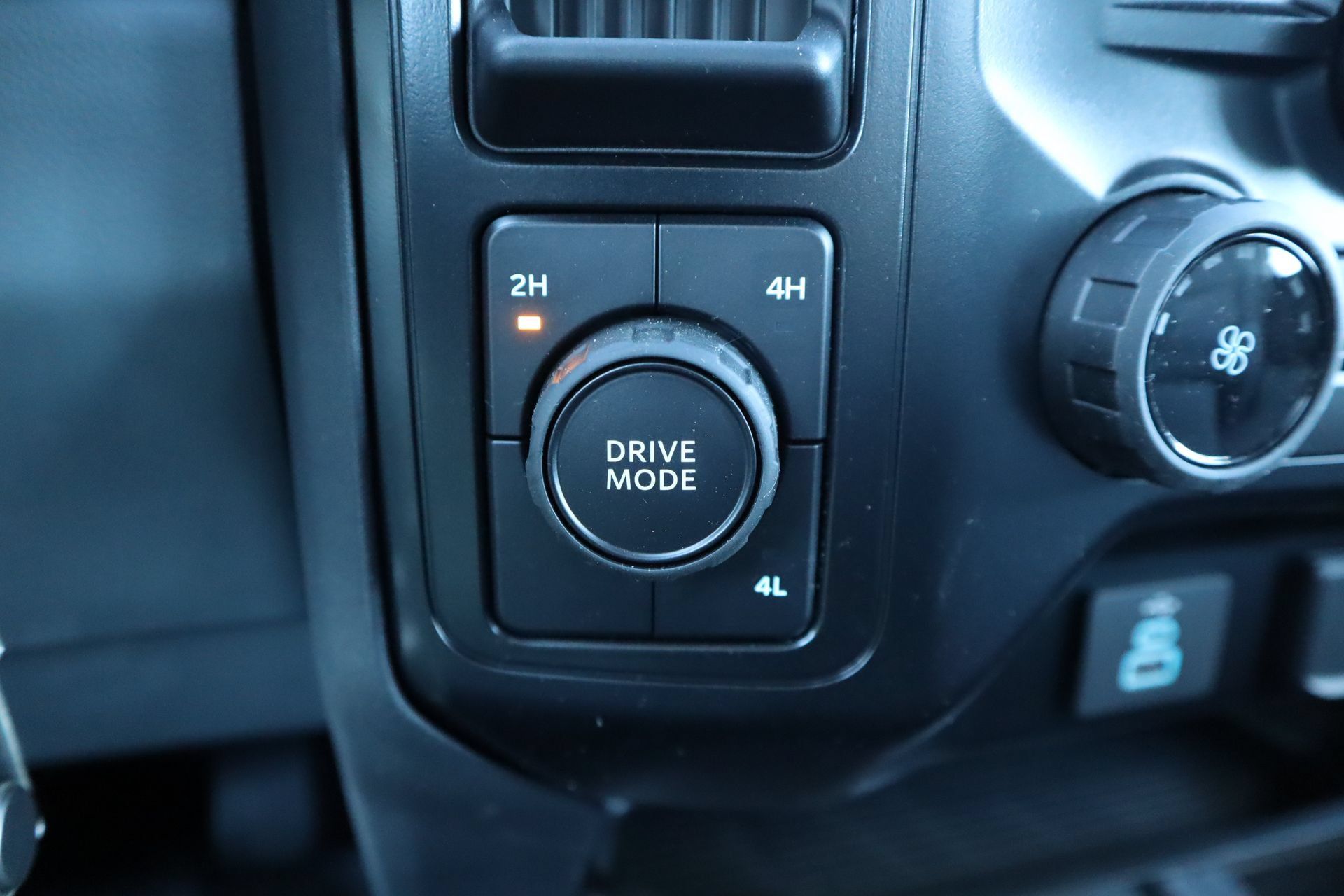New 2025 Ford F350 XL AWD/4WD image 8
