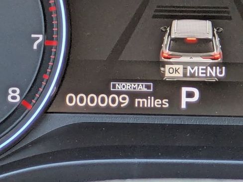 New 2026 Mitsubishi Outlander SE image 33