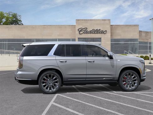 New 2026 Cadillac Escalade Luxury w/ LPO, Radiant Package image 5