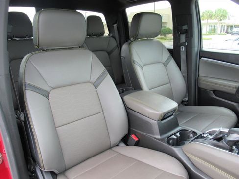 Used 2024 Chevrolet Colorado ZR2 w/ ZR2 Convenience Package III image 8