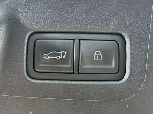 Used 2025 Hyundai Santa Fe SEL AWD/4WD image 29