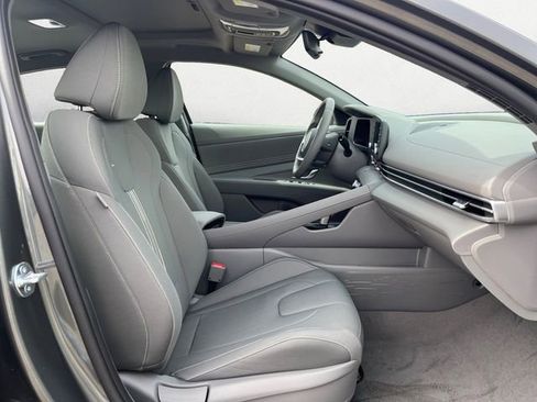 New 2026 Hyundai Elantra SEL Sport Premium FWD image 15