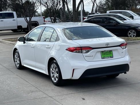 Used 2024 Toyota Corolla LE image 4