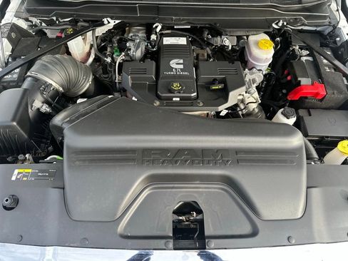 Used 2024 RAM 2500 Laramie w/ Safety Group image 28
