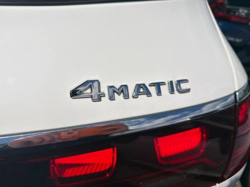 Used 2025 Mercedes-Benz GLS 450 4MATIC image 8