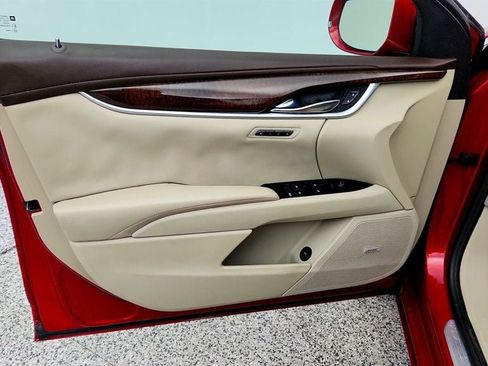 Used 2013 Cadillac XTS Luxury FWD image 11
