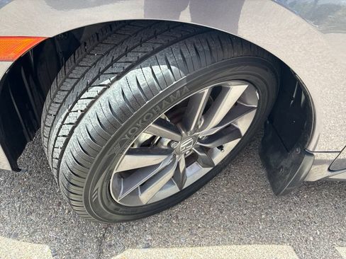 Used 2020 Honda Civic EX image 9