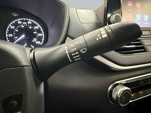 Used 2022 Nissan Altima 2.5 S FWD image 21