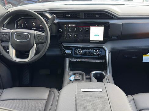 New 2026 GMC Sierra 3500 Denali w/ Denali Reserve Package image 10