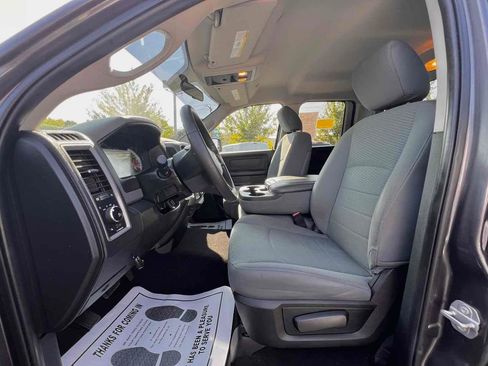 Used 2018 RAM 1500 Express image 12