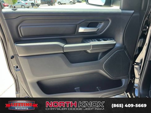New 2026 RAM 1500 Express AWD/4WD image 5
