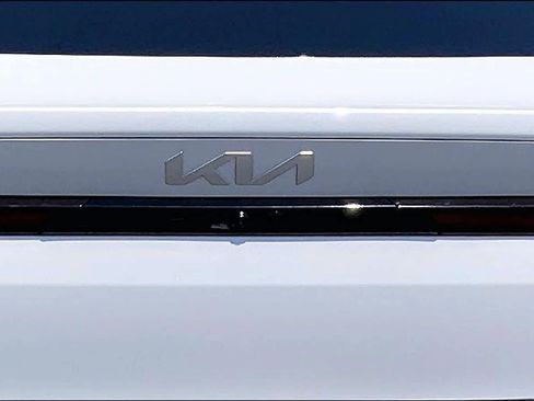 Used 2025 Kia K4 FWD image 31