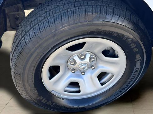 Used 2023 RAM 1500 Tradesman AWD/4WD image 21