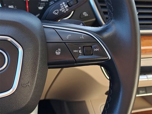 Certified 2023 Audi Q5 2.0T Premium w/ Convenience Package image 10