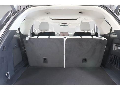 Used 2026 Ford Explorer Platinum w/ LUX Leather Package AWD/4WD image 29
