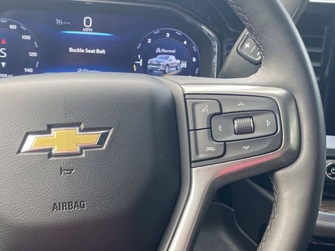 Used 2023 Chevrolet Silverado 1500 LT AWD/4WD image 32